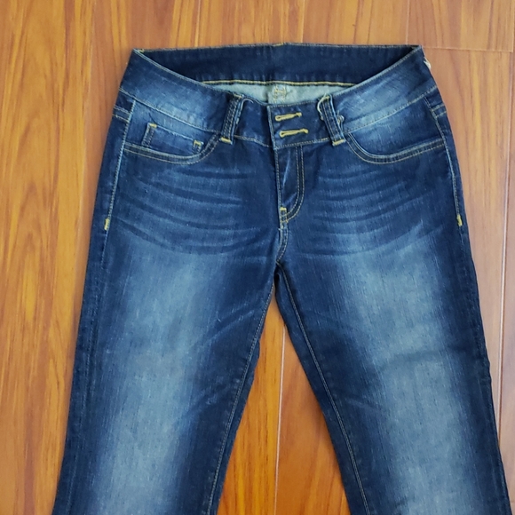 Jeans - Picture 2 of 6